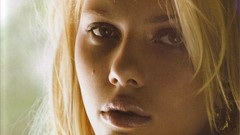 Woman Scarlett Johansson faces Actress blondes