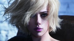 Woman Scarlett Johansson faces Actress blondes
