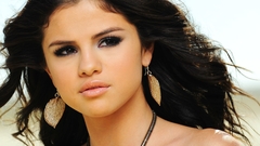 Woman Selena Gomez Celebrity