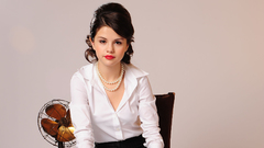 Woman Selena Gomez Celebrity