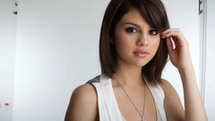 Woman Selena Gomez Celebrity