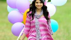 Woman Selena Gomez Celebrity