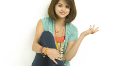 Woman Selena Gomez Celebrity
