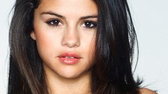 Woman Selena Gomez faces Actress singers