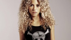 Woman shakira models