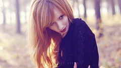 Woman She forests redheads lip gloss