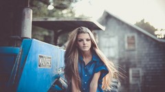 Woman shirts blondes teen