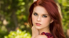 Woman shoulders redheads