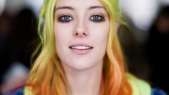 Woman smiling blue eyes hairbow Chloe Norgaard
