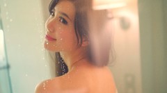 Woman smiling brunettes