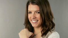 Woman smiling brunettes anna kendrick