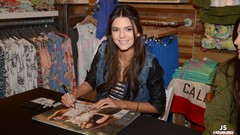 Woman smiling brunettes Kendall kendall jenner