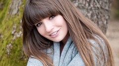 Woman smiling models Bernadette Kaspar