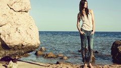 Woman spring jeans brunettes