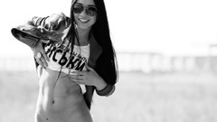 Woman stomach sunglasses brunettes