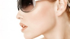 Woman sunglasses