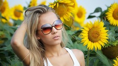 Woman sunglasses blondes