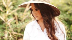 Woman sunlight brunettes Taylor McCutchan