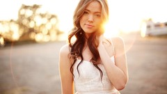 Woman sunlight brunettes Taylor McCutchan