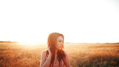 Woman sunlight redheads Taylor McCutchan Tosha McCarter