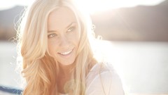 Woman sunny blondes Taylor McCutchan