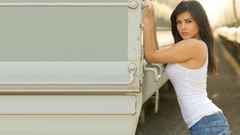 Woman Sunny Leone