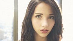 Woman surprise faces brunettes emily rudd teen amateurs