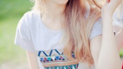 Woman t-shirts blondes teen