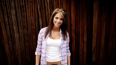 Woman t-shirts smiling brunettes Taylor McCutchan