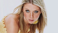 Woman Tara Reid