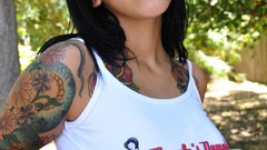 Woman tattoos Regan Reese