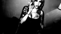 Woman tattoos Regan Reese