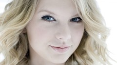 Woman taylor swift Celebrity