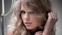 Woman taylor swift Celebrity