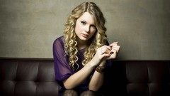 Woman taylor swift singers