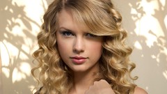 Woman taylor swift singers