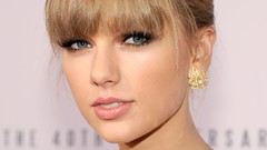 Woman taylor swift singers