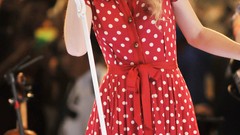 Woman taylor swift singers