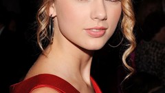 Woman taylor swift singers