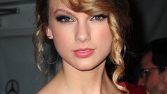 Woman taylor swift singers