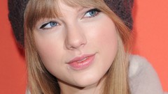 Woman taylor swift singers