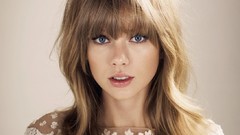 Woman taylor swift singers