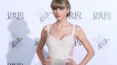 Woman taylor swift singers