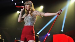 Woman taylor swift singers