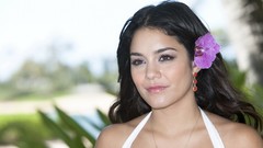 Woman USA Actress vanessa hudgens brunettes singers models