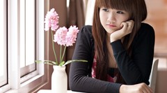 Woman vase asians bangs