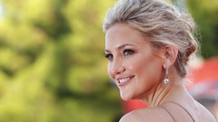 Woman venice kate hudson