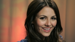 Woman victoria justice