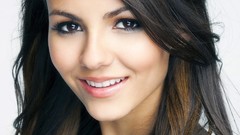 Woman victoria justice
