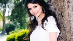 Woman victoria justice